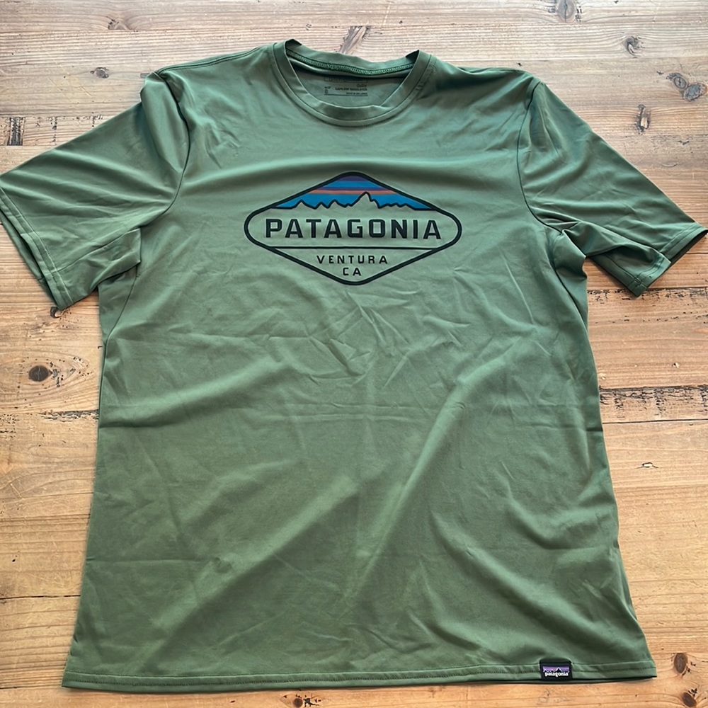 NWOT Patagonia Capilene Baselayer Moisture Wicking